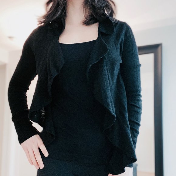 Banana Republic Black Cardigan - Picture 5 of 6
